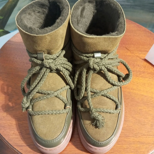 INUIKII Lammfell Boots Classic olive