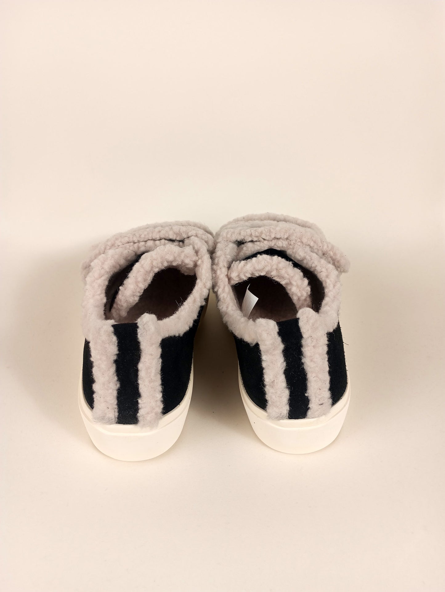 INUIKII Shearling Low Velcro black