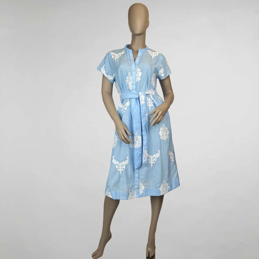 Gustav Kleid Madonna hellblau mit Stickereien