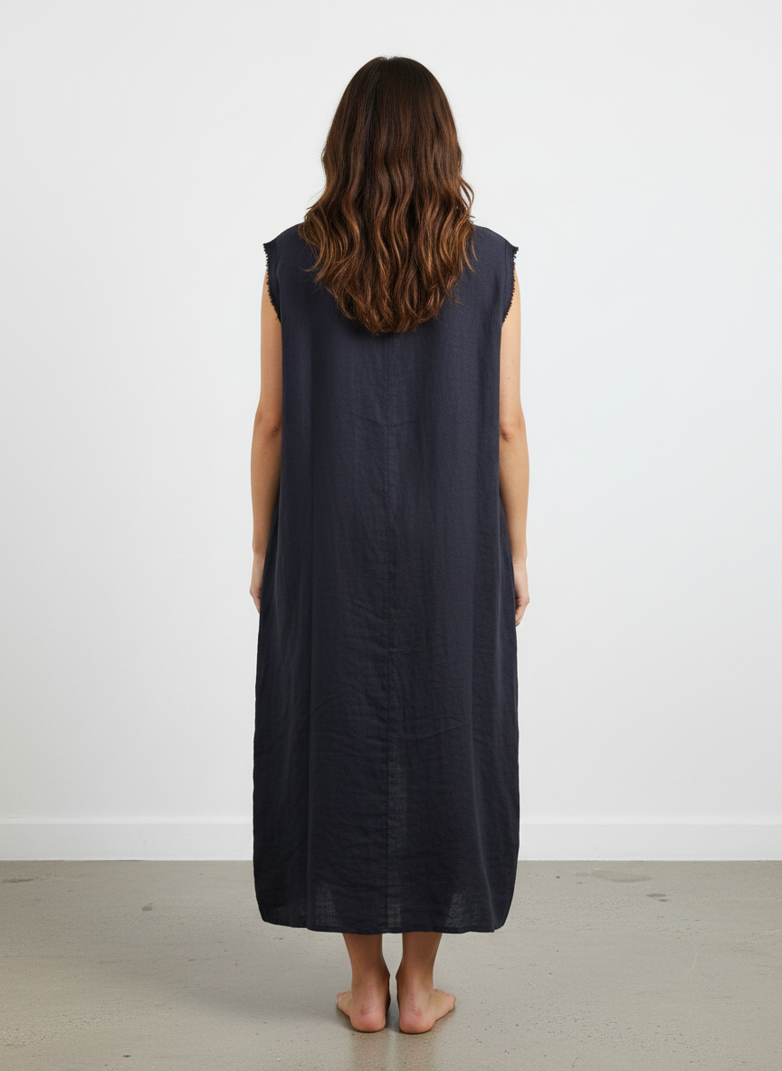 Magasin Dawo SOSUE Kleid Barcelona in Navy aus 100% Leinen, ärmelloses Maxikleid, Rückansicht